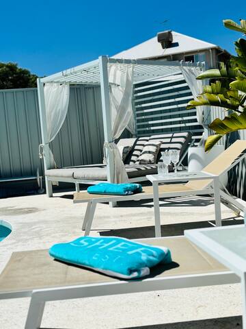 Oceanside Mansion with Luxury Pool gallery image 5