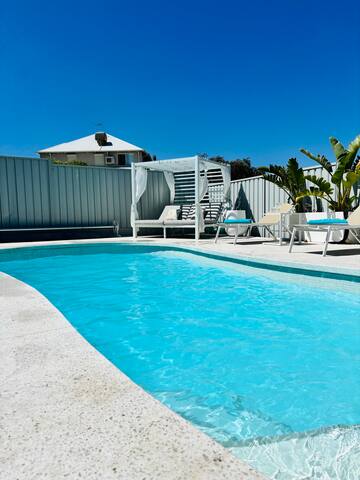 Oceanside Mansion with Luxury Pool gallery image 4