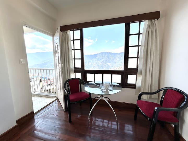 Heart Of Mg Marg,5 Bed,4 Rooms, Full Kitchen, Wifi - Sikkim