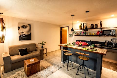 Top Airbnb: Villa Capri Condominium Apartment on the Beach em Itapuã