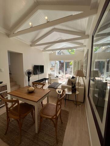 Cosy Cottage in Claremont gallery image 2