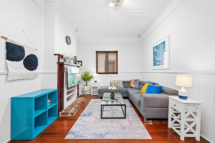 Classic Australian Charm - Victoria Park
