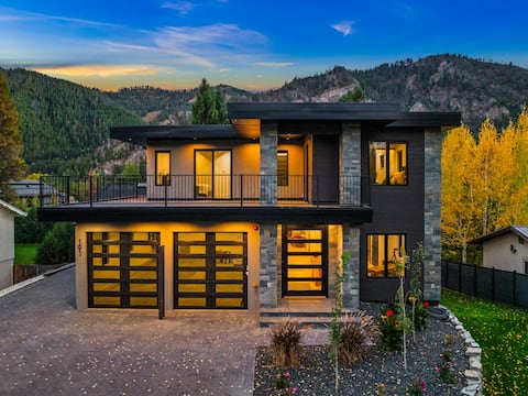 Mountain modern in the heart.