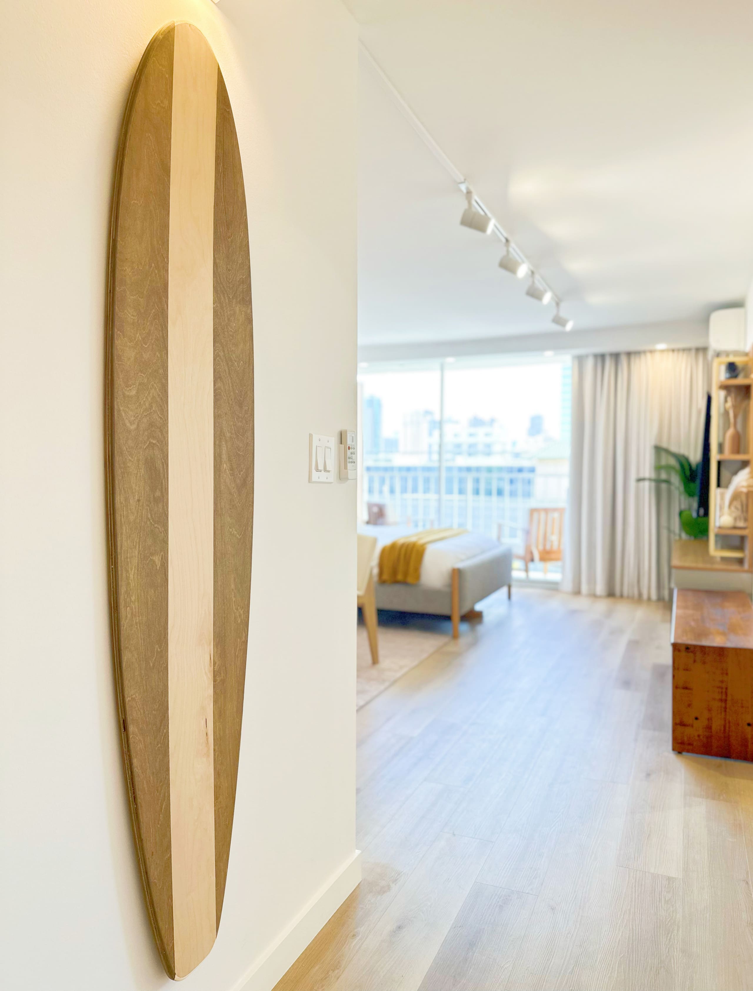 Cozy Escape in the Heart of Waikiki with 1 Parking - Image 14