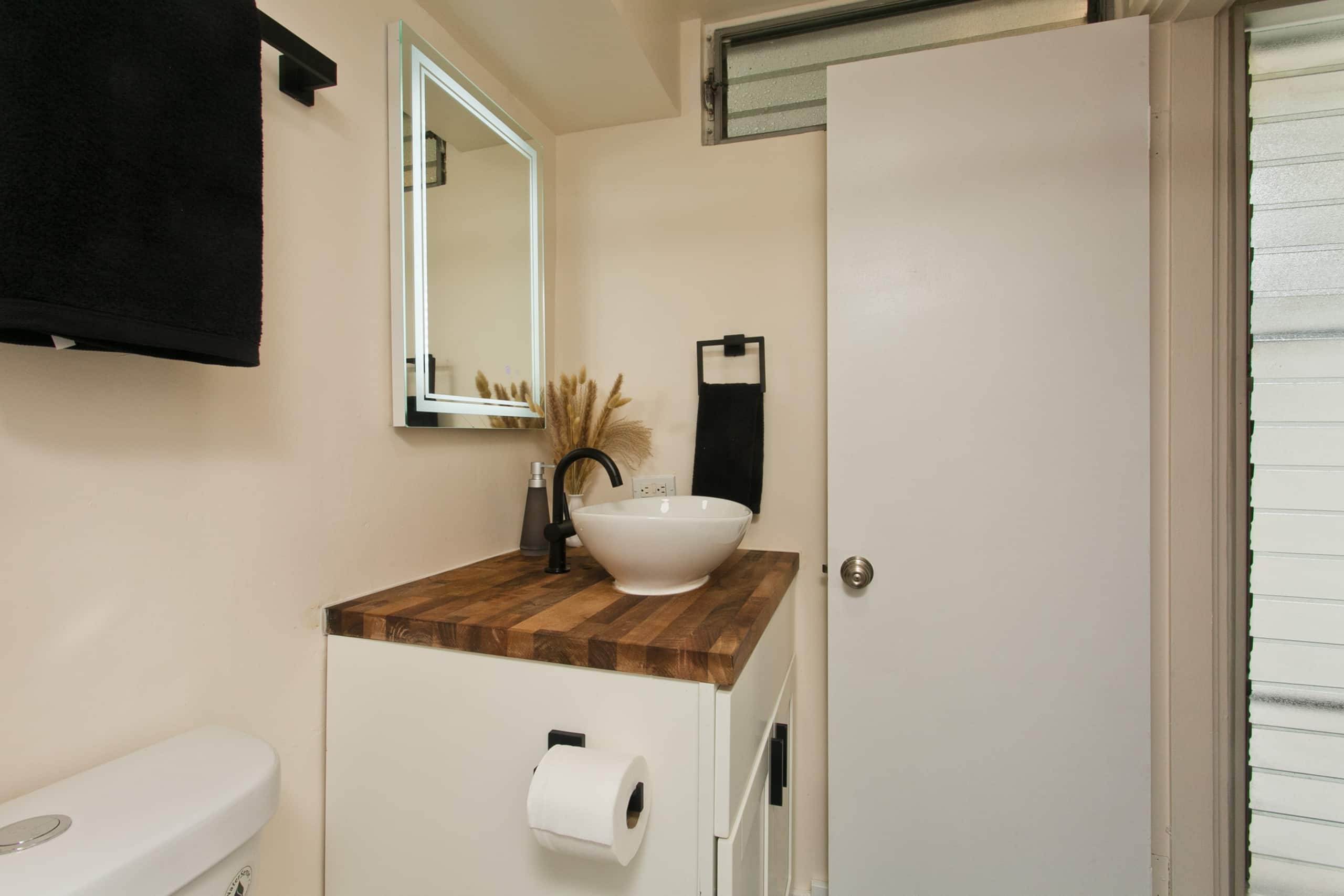 Island Escape Studio, Newly Renovated, AC - Image 13