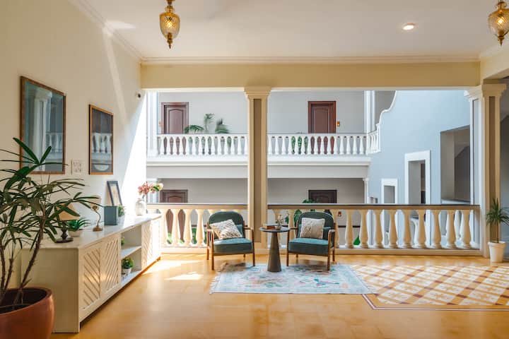 Living room image 2