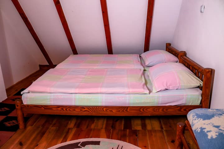Spavaća soba 1