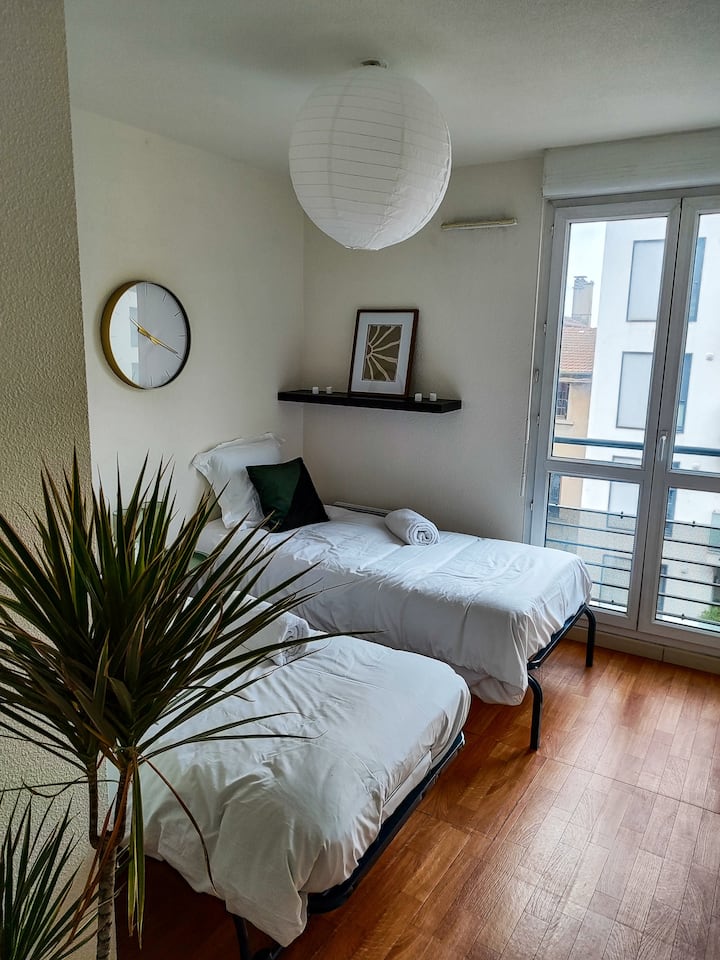 غرفة النوم 2