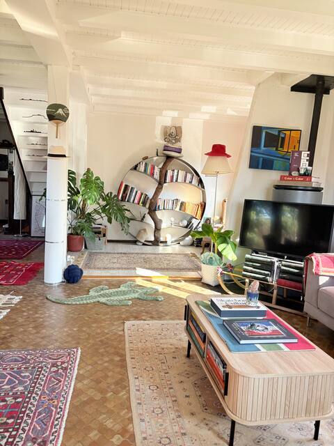 Cottage two minutes from the Lake