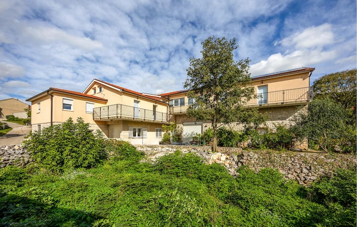 1 Bedroom Lovely Apartment In Donji Vinjani - Imotski