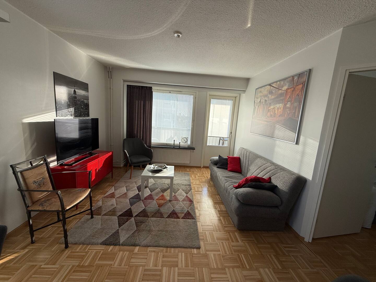 Iso-utopia: 2br With Sauna 4
