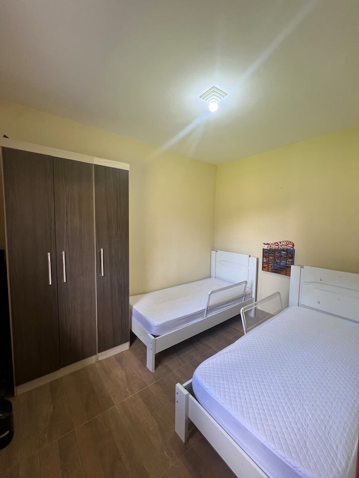 غرفة النوم 2