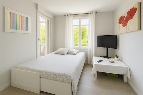 Top Airbnb: Cosy Flat 3 Doublebeds + 2 Parkings + Tramway à Illkirch Graffenstaden
