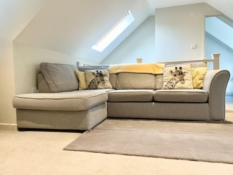 Popular Airbnb listing: The Haven | Private, Modern Retreat by the Coast in Fareham