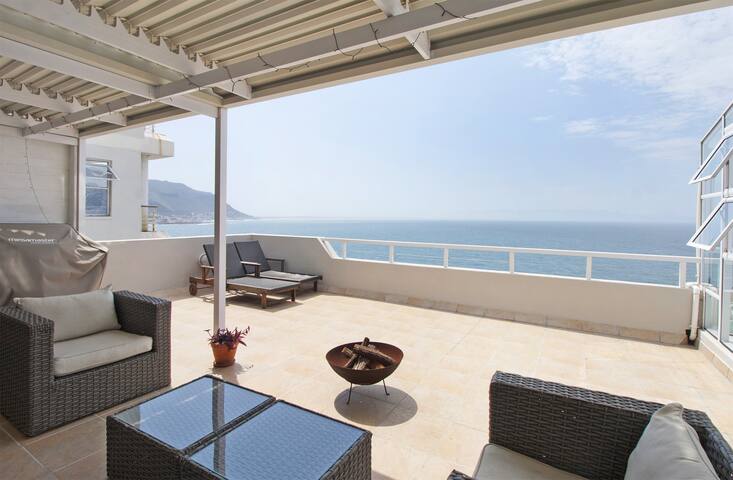 ‘Hoeked’ on the view gallery image 2