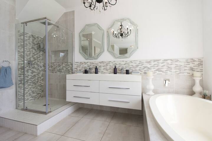 ‘Hoeked’ on the view gallery image 3