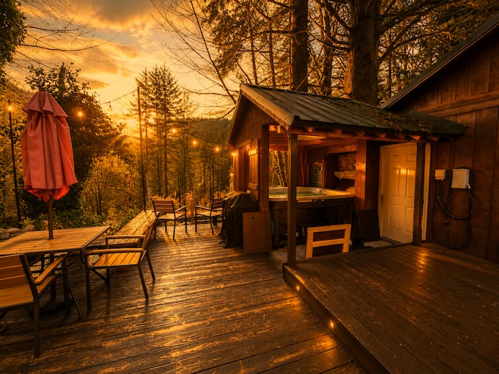 Cozy Cabin W/ Hot Tub & Sauna, 15 Min To Ski Hill - Skykomish, WA