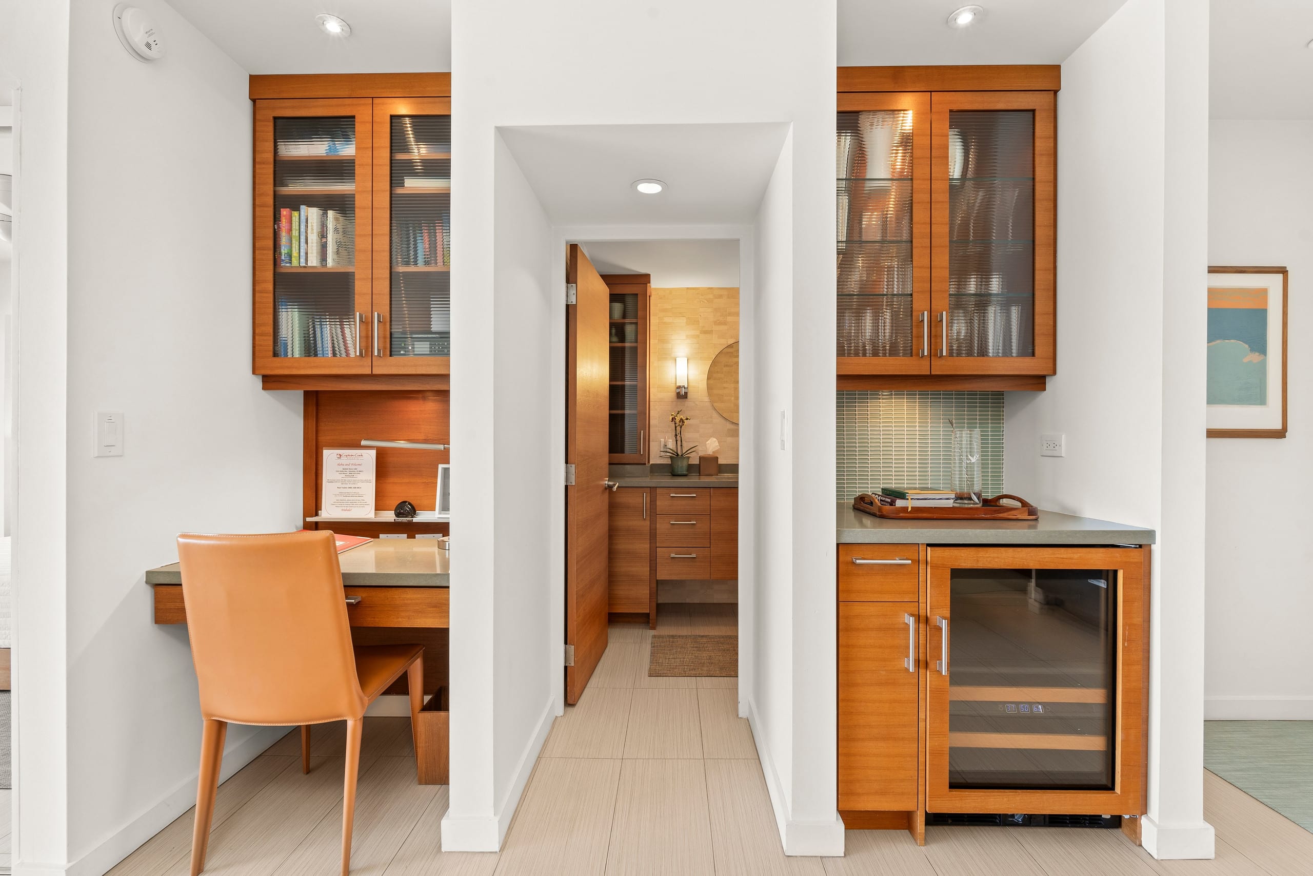 Condo in Honolulu · ★4.97 · 2 bedrooms · 2 beds · 2 private baths - Image 10