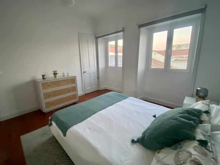Schlafzimmer 1