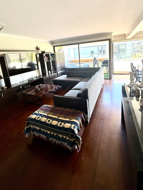 Duplex 320 m2, 5 Bedrooms and 4 Bathrooms