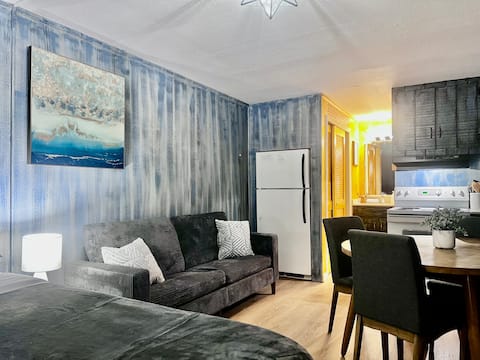 Stylish Studio Apt #6