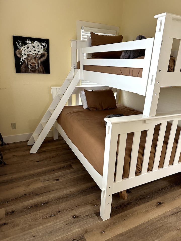 Bedroom 6