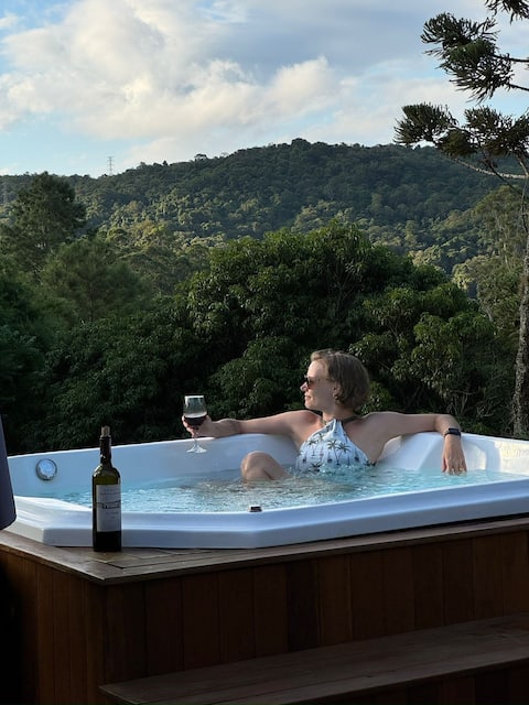 Romantic Cabin w/ Hot Tub | Pet Friendly | Near SP