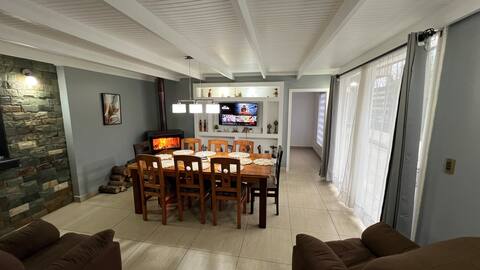 Successful Airbnb property: Grand and Spectacular House in Parral in Región Del Maule