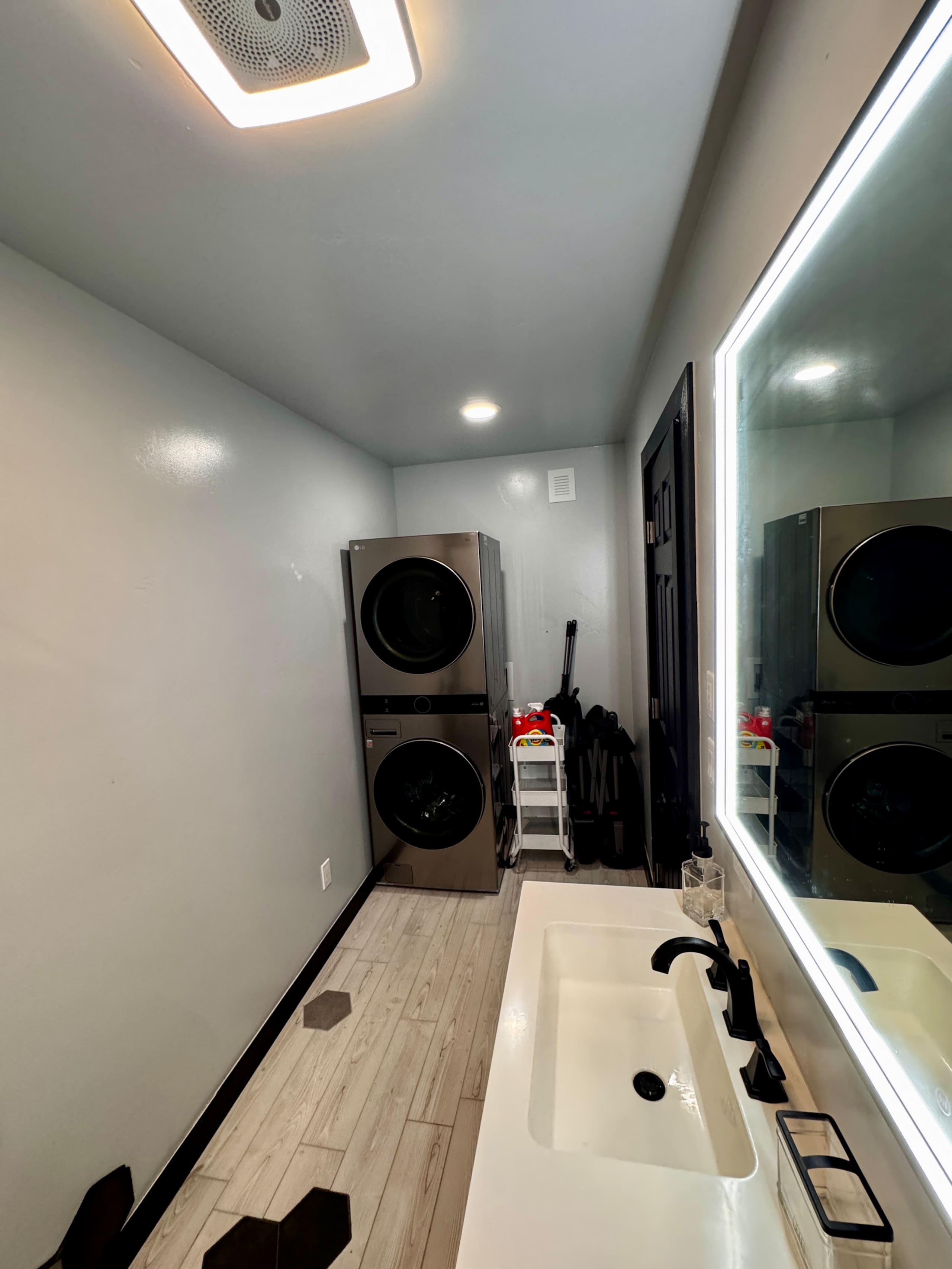 Modern Private 1BR Apt on Family Homestead • Kona - Photo 11