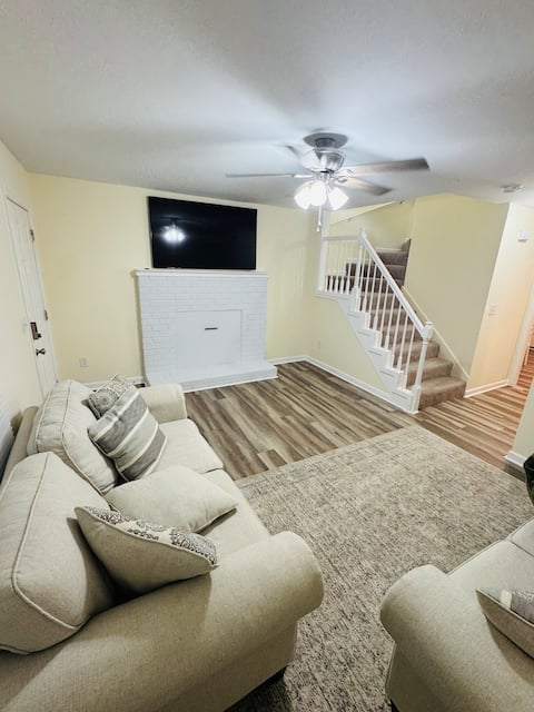 Top Airbnb: Home in Nashville in Donelson Hermitage Old Hickory