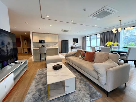 302: Luxury 4Beds 4Bath Pool & Gym, City/Pool View