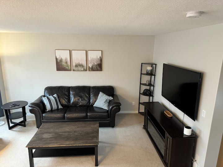 Whole House 2 Yourself - Fort McMurray
