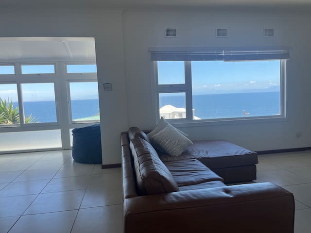 3 min drive toBouldersBeach*pool