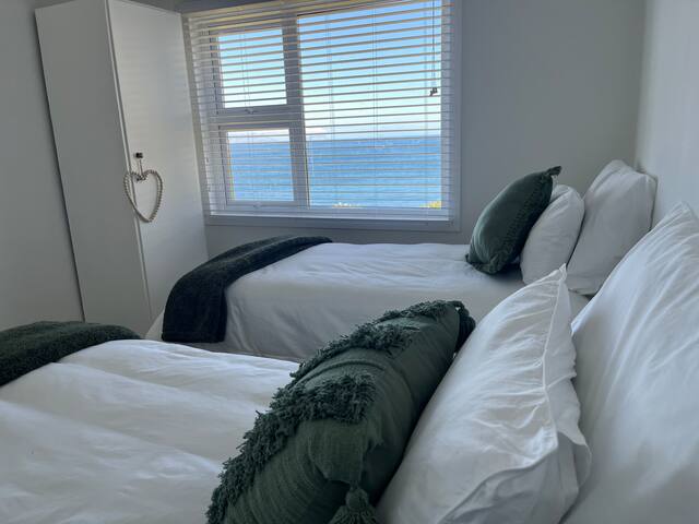 3 min drive toBouldersBeach*pool gallery image 5