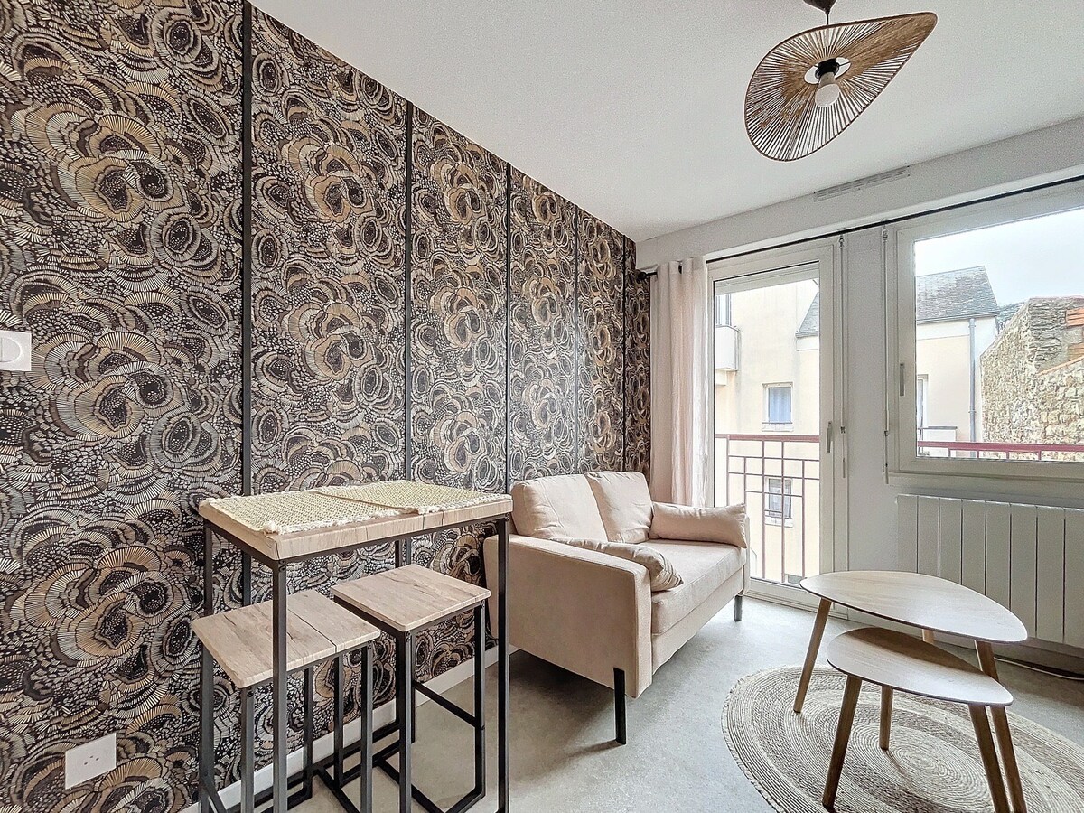 Top performing Airbnb: Cholet apartment, sleeps 2 in Cholet