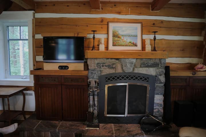 Cozy Cottage On The Lake - North Bay