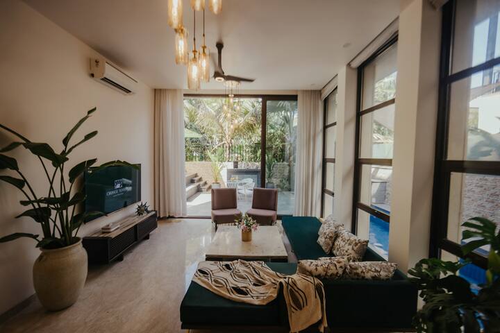 Living room image 1