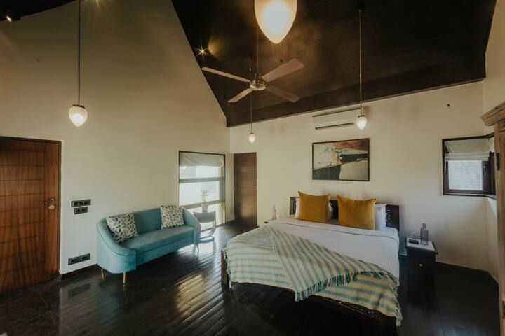 Bedroom 1 image 2