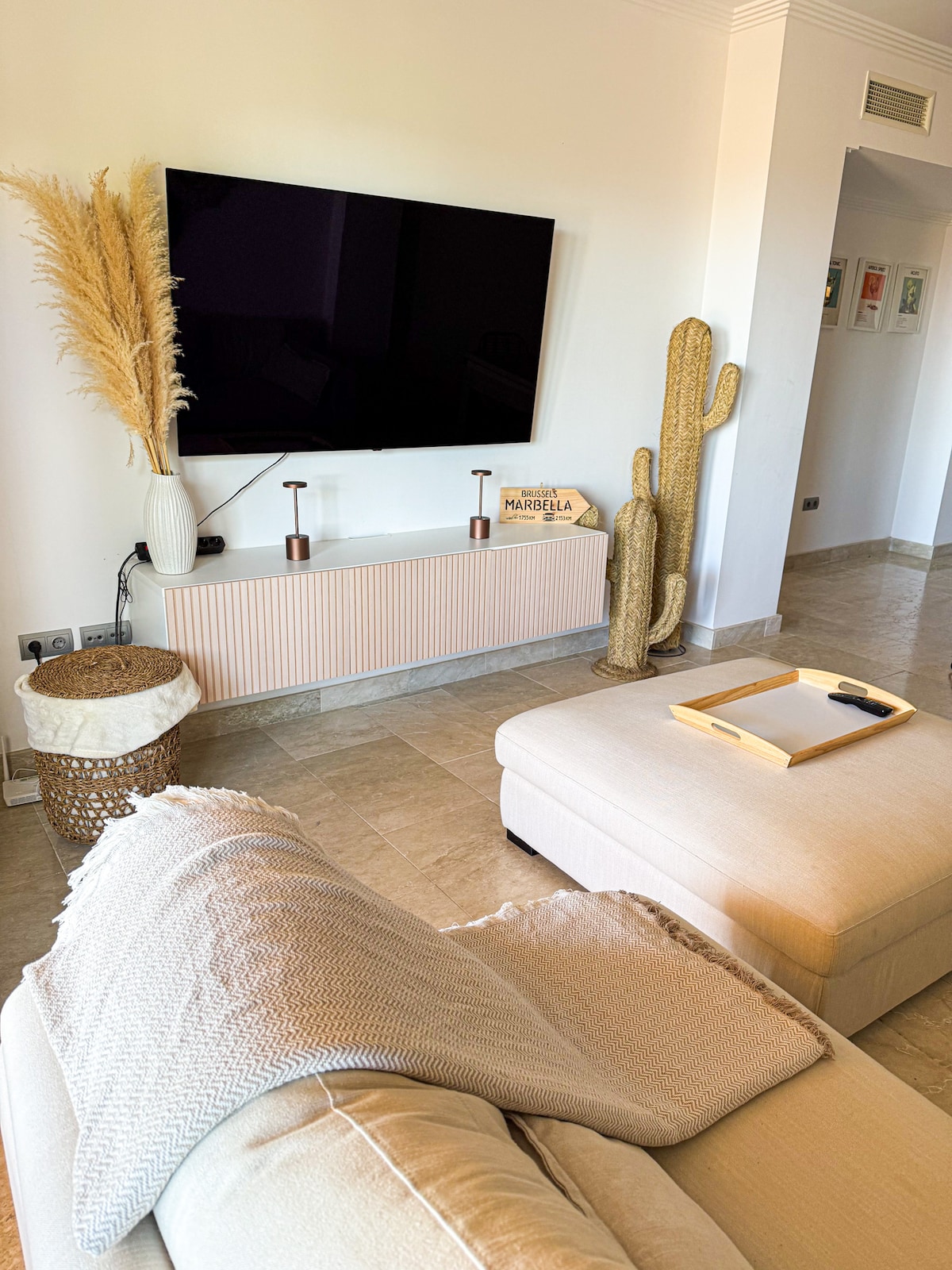 Top Airbnb: Sea and Mountain View Apartment with 4 Pools en Benahavís