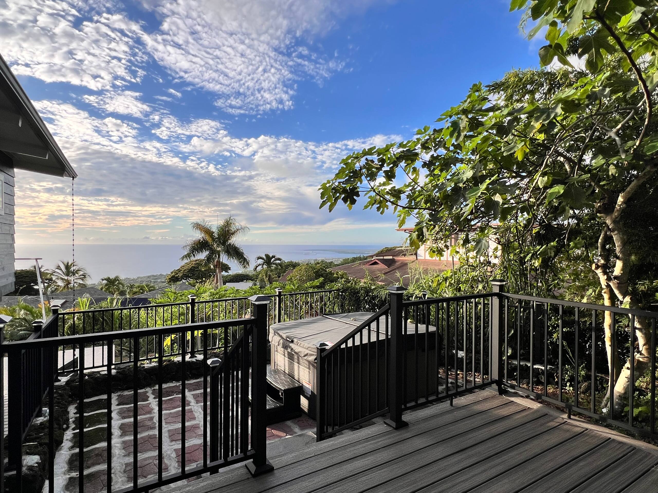 Home in Kailua-Kona · ★4.99 · 2 bedrooms · 4 beds · 2.5 baths - Image 60