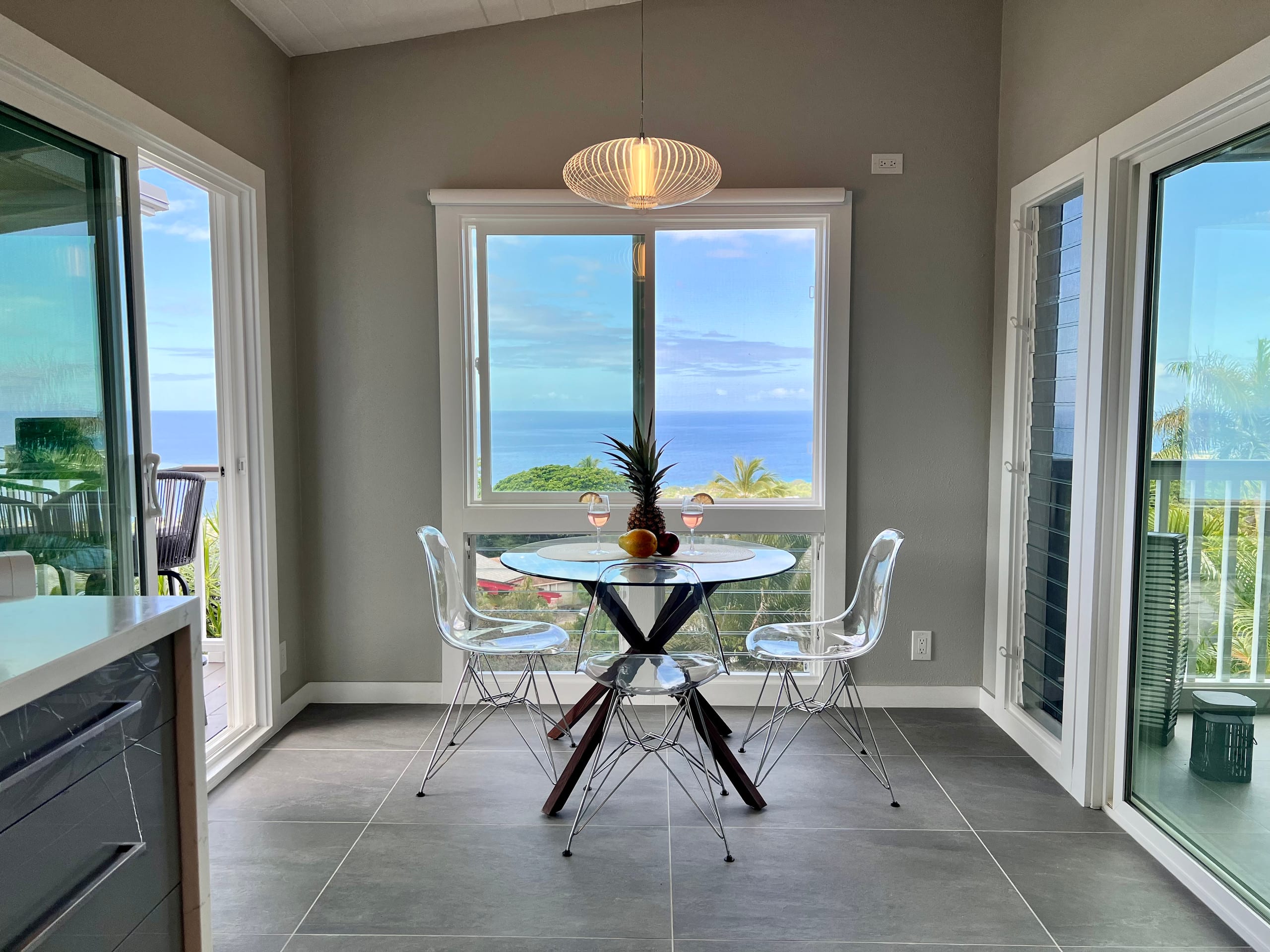 Home in Kailua-Kona · ★4.99 · 2 bedrooms · 4 beds · 2.5 baths - Image 23