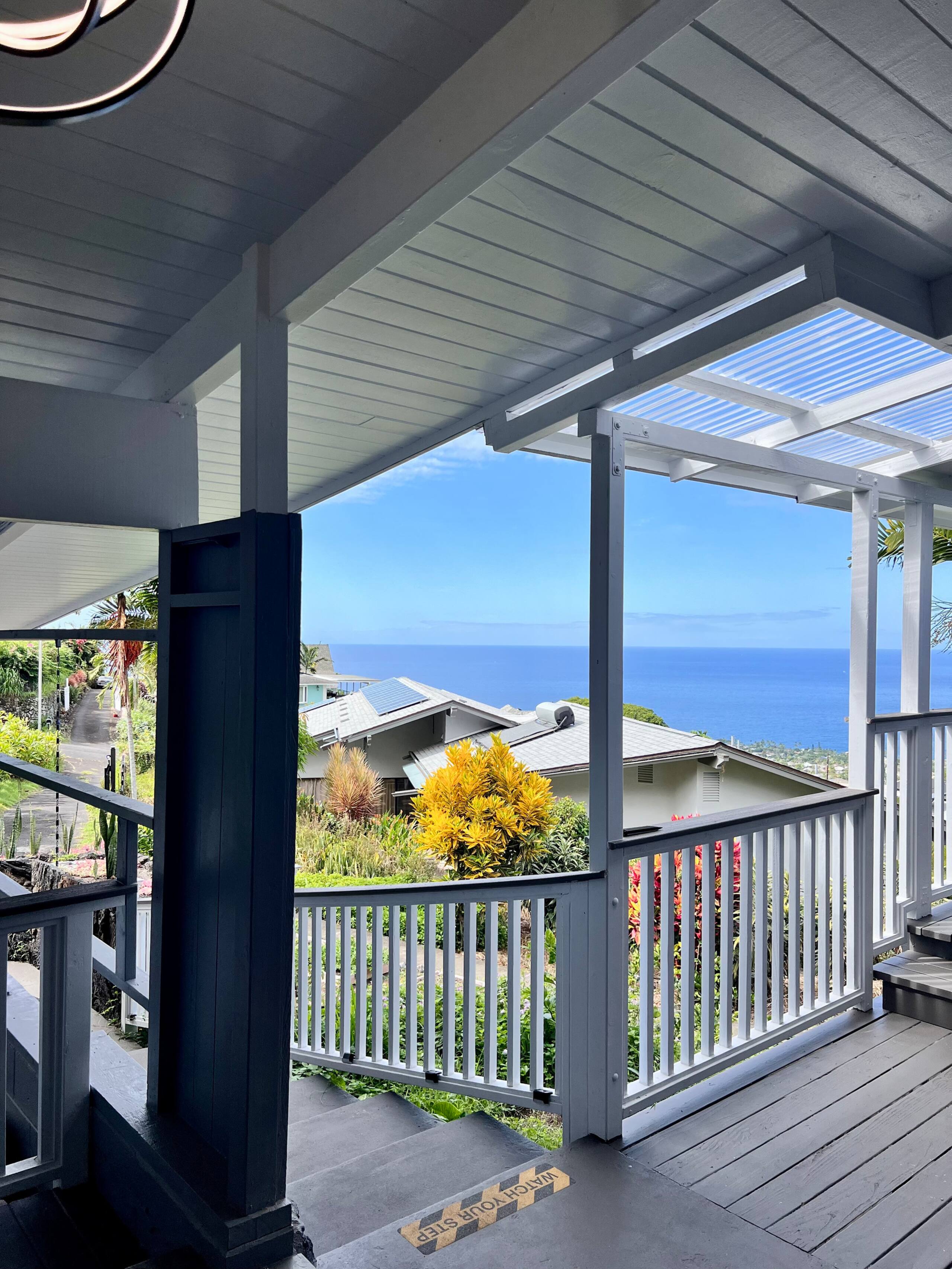 Home in Kailua-Kona · ★4.99 · 2 bedrooms · 4 beds · 2.5 baths - Image 70
