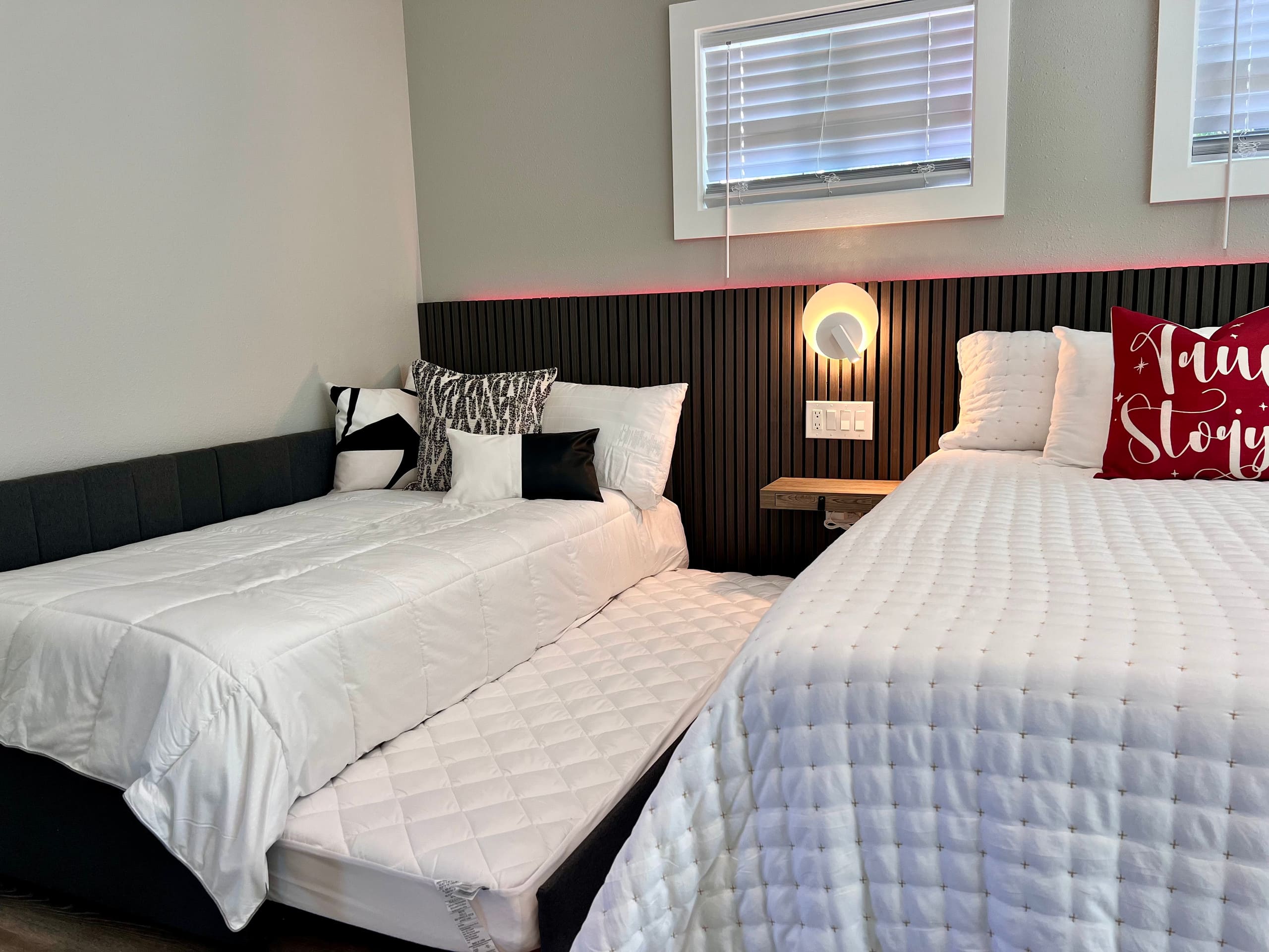 Home in Kailua-Kona · ★4.99 · 2 bedrooms · 4 beds · 2.5 baths - Image 33