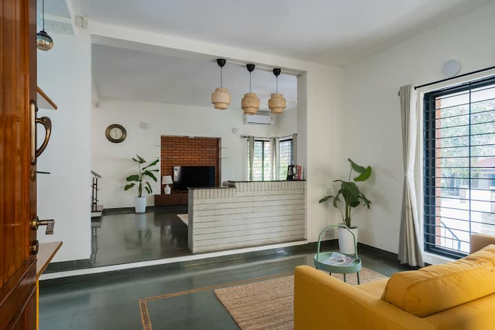 4bhk Lux Stay W/h Theatre - Bangalore