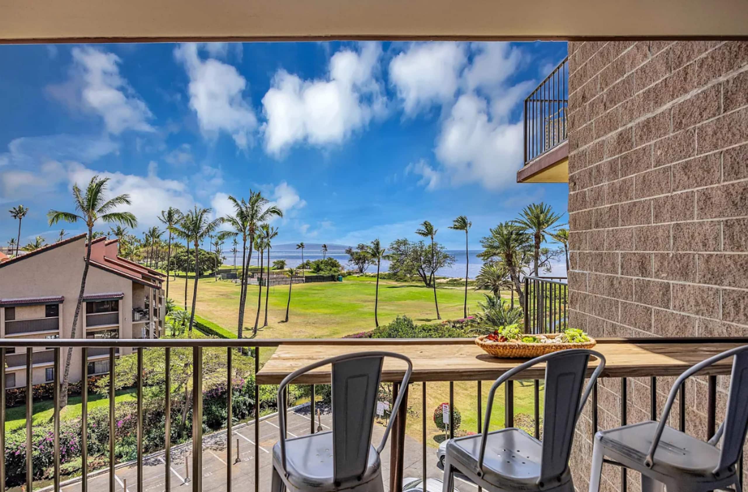 Home in Kihei · ★4.71 · 2 bedrooms · 3 beds · 2 private baths - Image 11