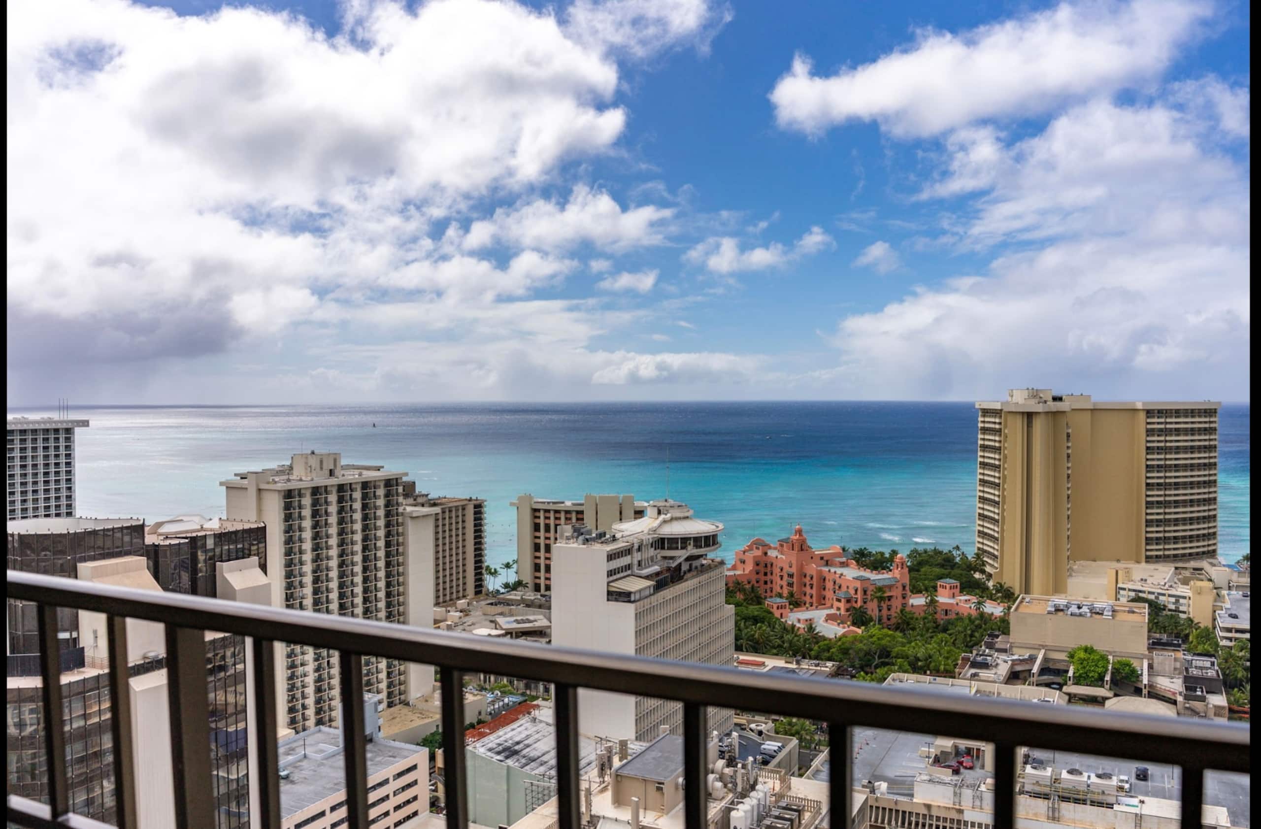 OHANA Luxury Suite - Photo 37