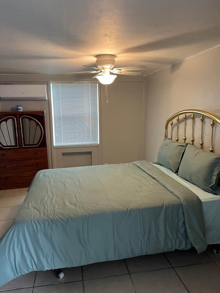 غرفة النوم 2