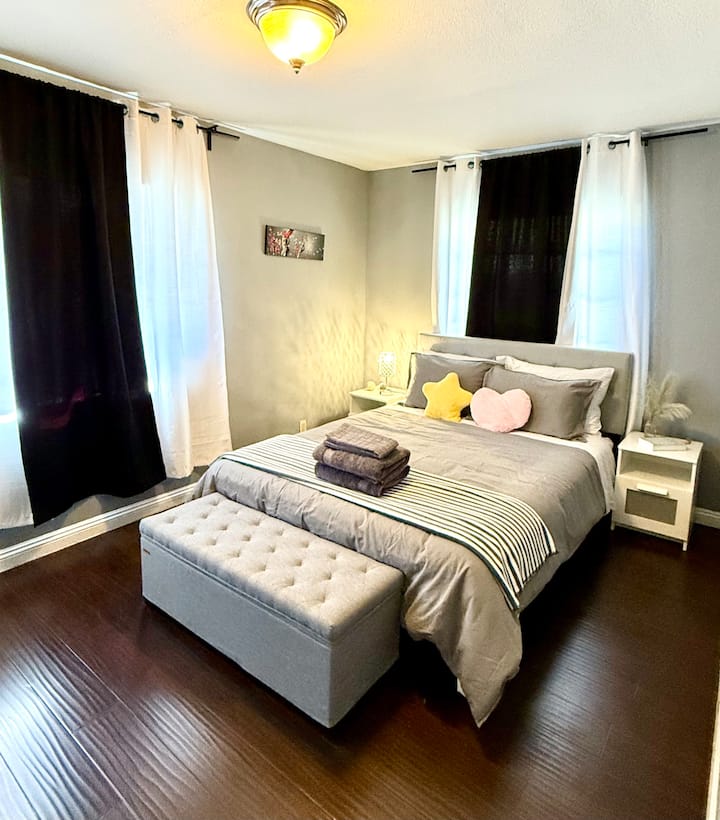 سرير بحجم كبير 