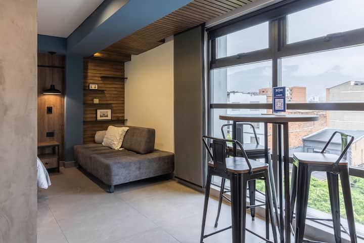 Loft Urbano En La 70 Con Wifi Y Ac - Medellín, Colombia