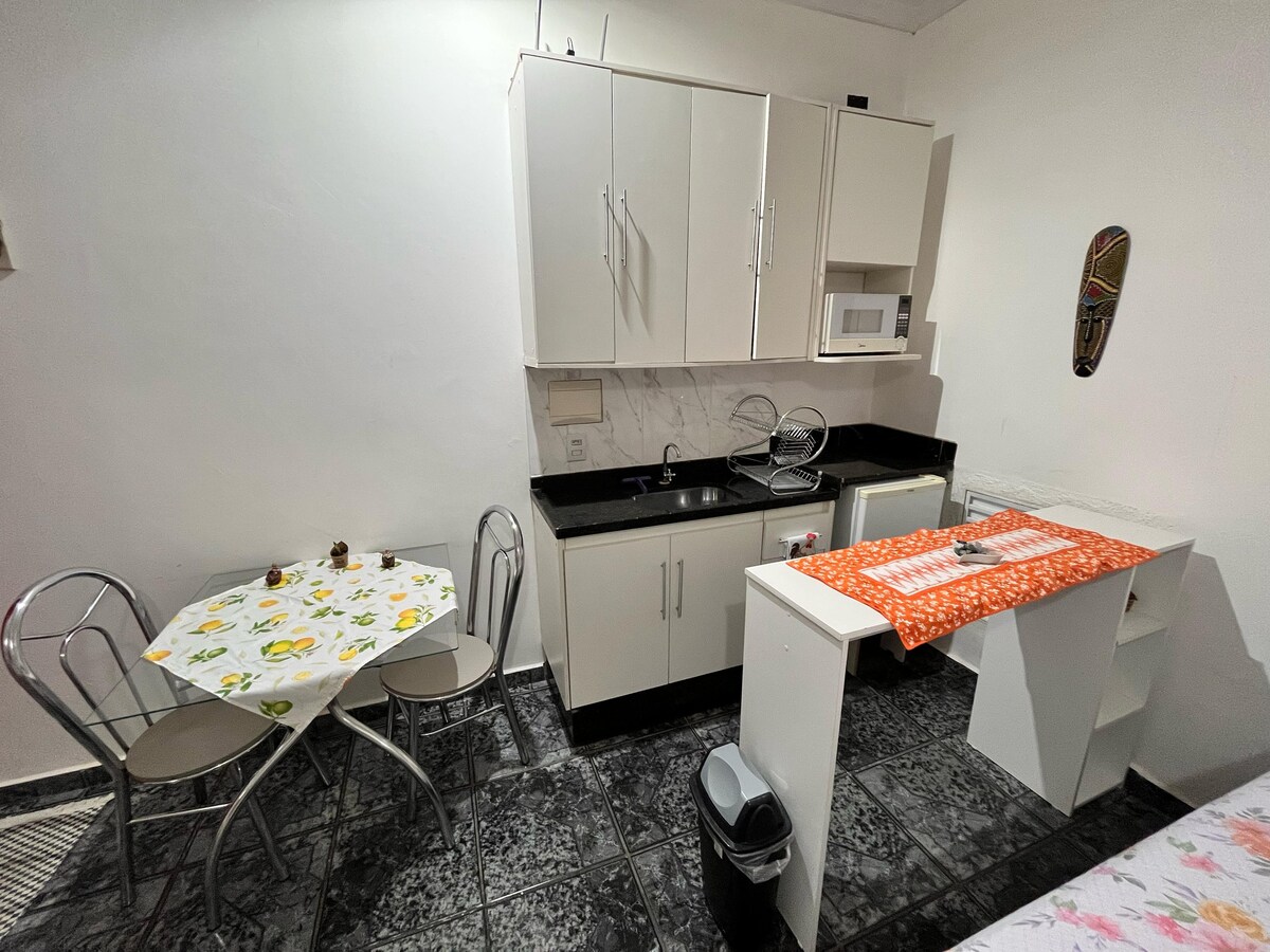 Airbnb em destaque: Hosting Martinha I – Excellent location, Estoril em Bauru